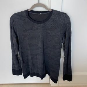 NEW WITH TAGS! Lululemon swiftly breathe long sleeve